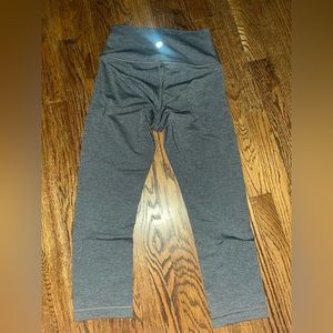 Lululemon Cropped Wunder Under leggings